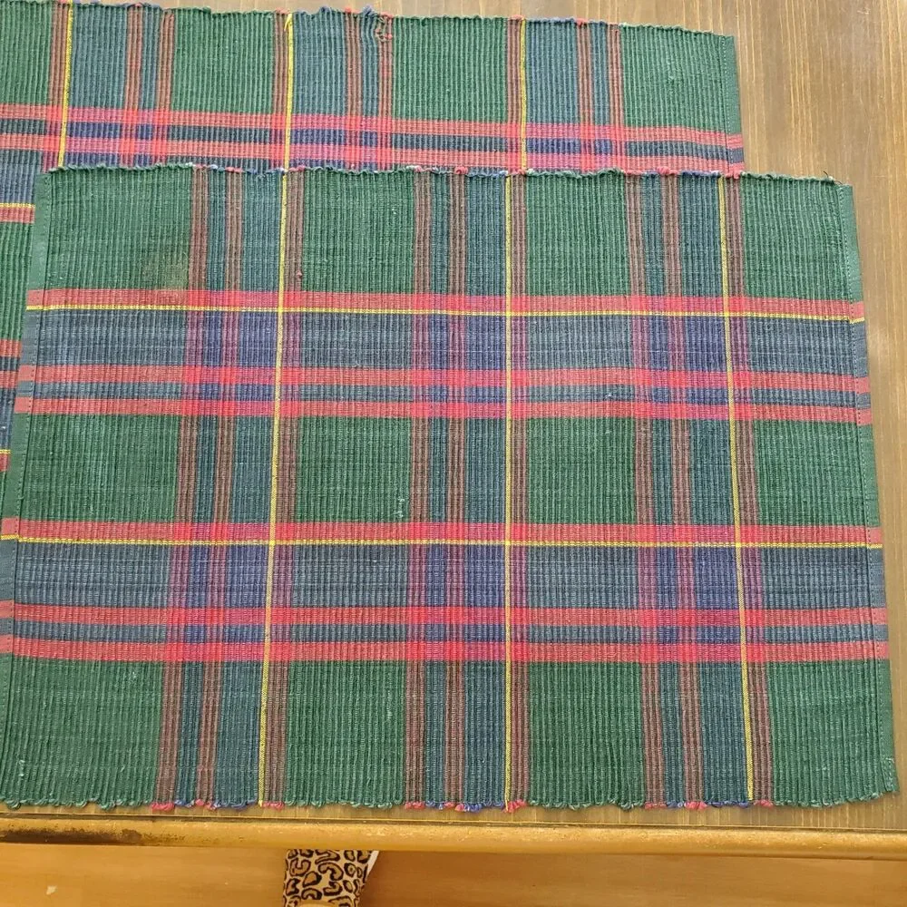 Cloth Placemats 2 Red Green Blue Plaid 13.75x19
